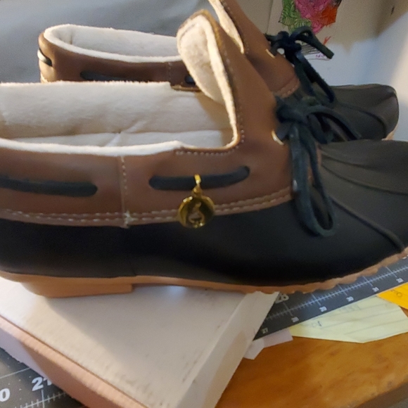 Slip on - Picture 8 of 8